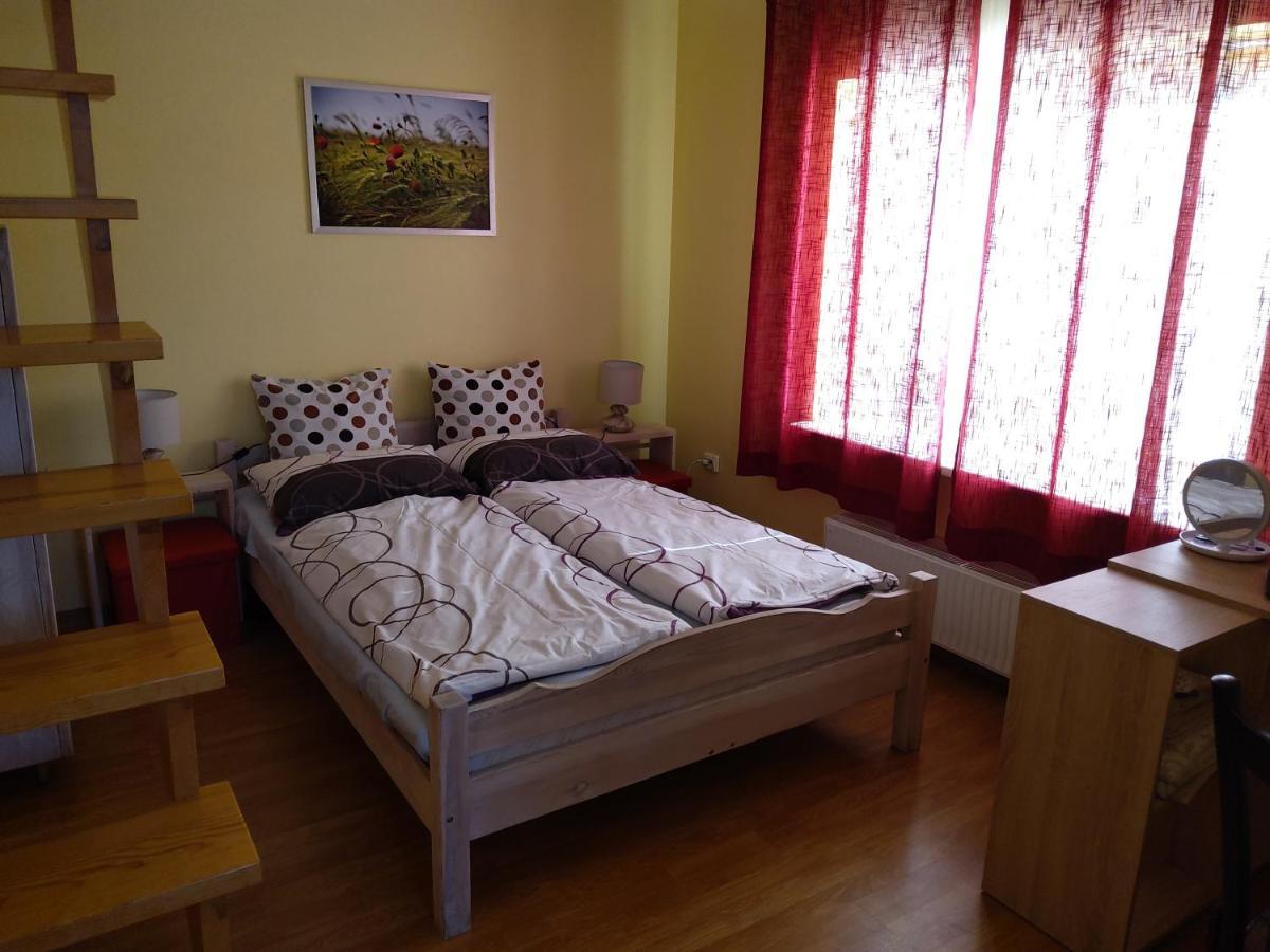 Apartamentai Geguciu Gatveje Klaipeda Exterior foto